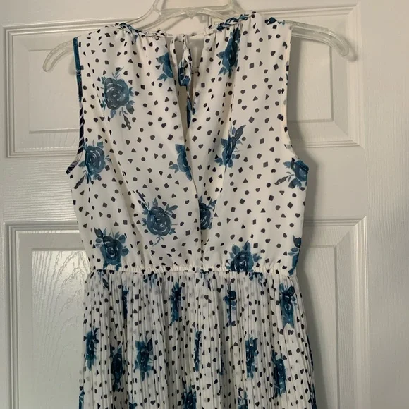 Maison Jules dress like new worn it once - Picture 2 of 7